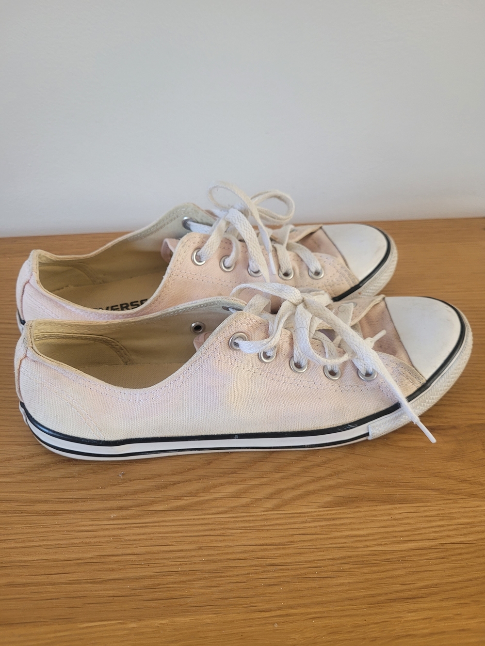 Converse Light Pink Canvas Low-Top Sneakers Size 7 Womens